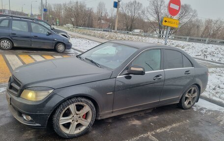 Mercedes-Benz C-Класс, 2008 год, 900 000 рублей, 2 фотография