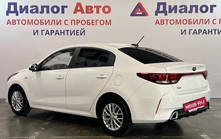 KIA Rio IV, 2021 год, 1 829 000 рублей, 4 фотография