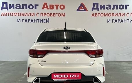 KIA Rio IV, 2021 год, 1 829 000 рублей, 5 фотография