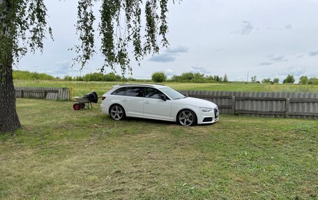 Audi A4, 2018 год, 2 600 000 рублей, 7 фотография