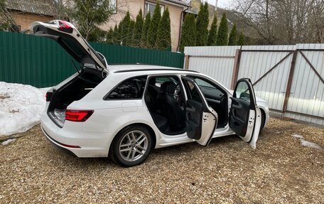Audi A4, 2018 год, 2 600 000 рублей, 9 фотография