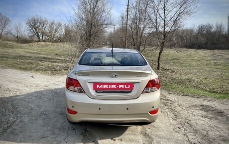 Hyundai Solaris II рестайлинг, 2011 год, 595 000 рублей, 6 фотография