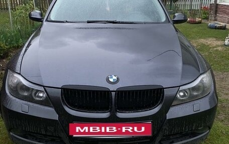 BMW 3 серия, 2008 год, 700 000 рублей, 2 фотография