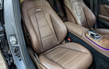 Mercedes-Benz E-Класс AMG, 2018 год, 5 550 000 рублей, 24 фотография