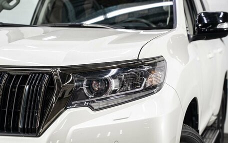 Toyota Land Cruiser Prado 150 рестайлинг 2, 2021 год, 6 995 000 рублей, 8 фотография