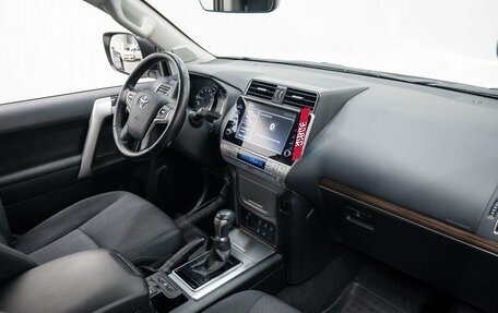 Toyota Land Cruiser Prado 150 рестайлинг 2, 2021 год, 6 995 000 рублей, 11 фотография