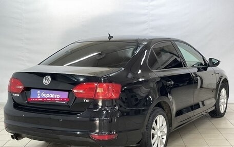 Volkswagen Jetta VI, 2013 год, 899 000 рублей, 4 фотография