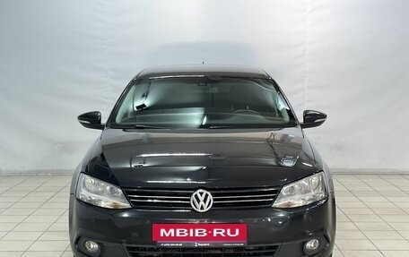 Volkswagen Jetta VI, 2013 год, 899 000 рублей, 3 фотография