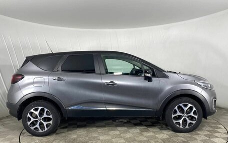 Renault Kaptur I рестайлинг, 2017 год, 1 560 000 рублей, 4 фотография