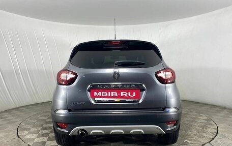 Renault Kaptur I рестайлинг, 2017 год, 1 560 000 рублей, 6 фотография