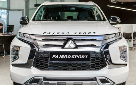 Mitsubishi Pajero Sport III рестайлинг, 2022 год, 5 400 000 рублей, 2 фотография