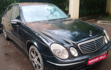 Mercedes-Benz E-Класс, 2004 год, 650 000 рублей, 2 фотография