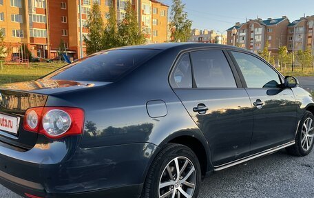 Volkswagen Jetta VI, 2008 год, 650 000 рублей, 7 фотография