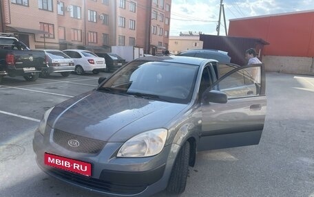 KIA Rio II, 2007 год, 700 000 рублей, 1 фотография