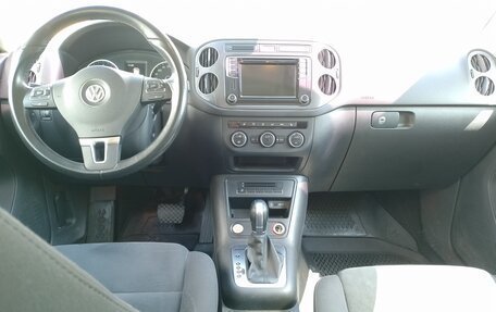 Volkswagen Tiguan I, 2016 год, 2 130 000 рублей, 11 фотография