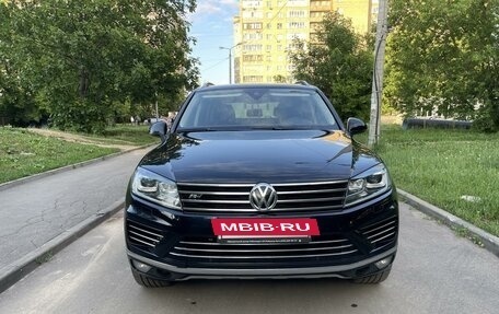 Volkswagen Touareg III, 2017 год, 3 895 000 рублей, 3 фотография