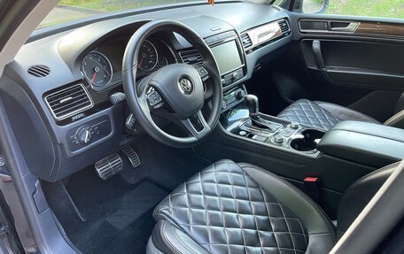 Volkswagen Touareg III, 2017 год, 3 895 000 рублей, 13 фотография