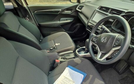 Honda Fit III, 2018 год, 1 510 000 рублей, 16 фотография