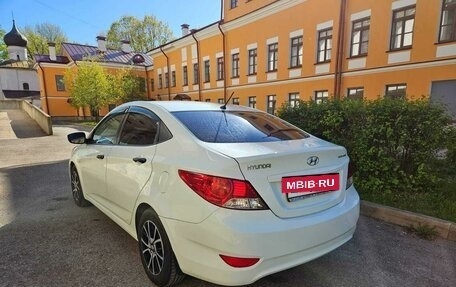 Hyundai Solaris II рестайлинг, 2012 год, 950 000 рублей, 7 фотография