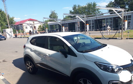 Renault Kaptur I рестайлинг, 2019 год, 1 600 000 рублей, 1 фотография