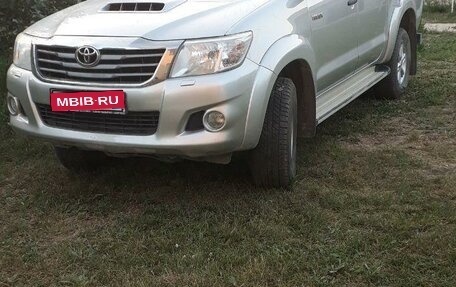 Toyota Hilux VII, 2012 год, 2 500 000 рублей, 1 фотография