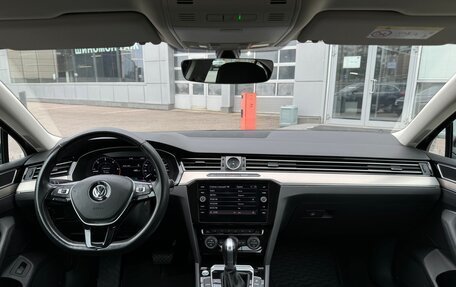 Volkswagen Passat B8 рестайлинг, 2018 год, 2 549 000 рублей, 11 фотография