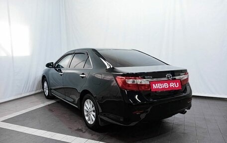 Toyota Camry, 2012 год, 1 950 000 рублей, 7 фотография