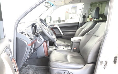 Toyota Land Cruiser Prado 150 рестайлинг 2, 2014 год, 3 950 000 рублей, 18 фотография