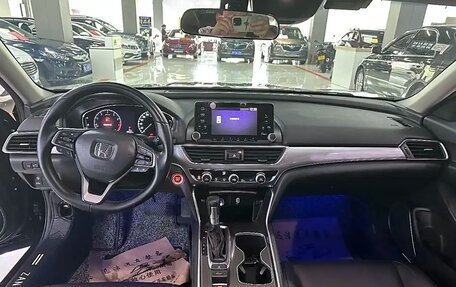 Honda Accord IX рестайлинг, 2020 год, 2 340 000 рублей, 7 фотография
