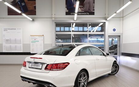 Mercedes-Benz E-Класс, 2013 год, 2 300 000 рублей, 8 фотография