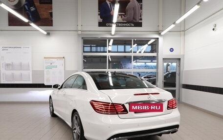 Mercedes-Benz E-Класс, 2013 год, 2 300 000 рублей, 6 фотография