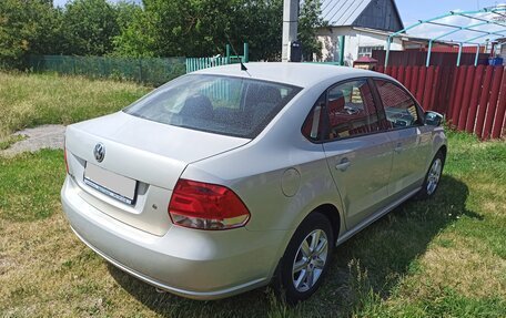 Volkswagen Polo VI (EU Market), 2010 год, 825 000 рублей, 2 фотография