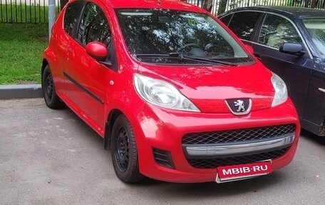 Peugeot 107 I рестайлинг, 2011 год, 600 000 рублей, 2 фотография