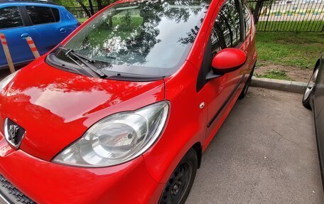 Peugeot 107 I рестайлинг, 2011 год, 600 000 рублей, 13 фотография