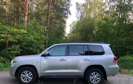 Toyota Land Cruiser 200, 2009 год, 3 550 000 рублей, 7 фотография