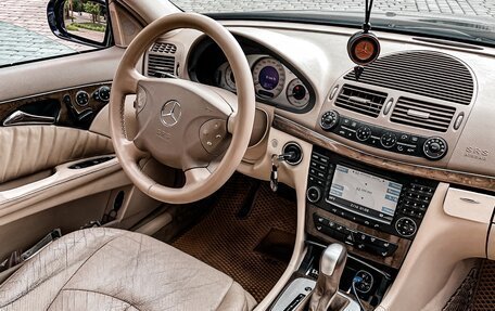 Mercedes-Benz E-Класс, 2004 год, 780 000 рублей, 5 фотография