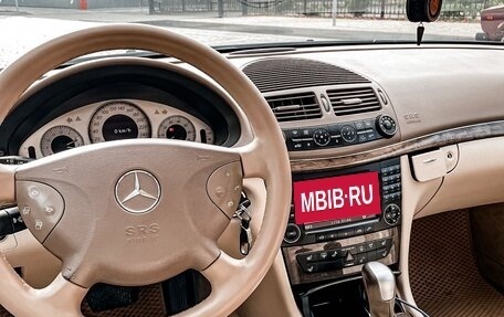 Mercedes-Benz E-Класс, 2004 год, 780 000 рублей, 6 фотография