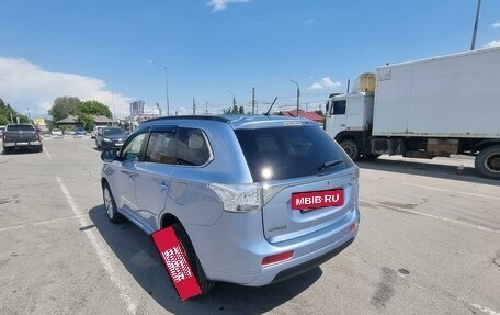 Mitsubishi Outlander III рестайлинг 3, 2014 год, 2 150 000 рублей, 5 фотография