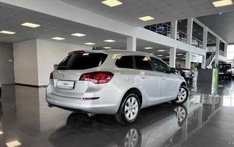 Opel Astra J, 2011 год, 1 195 000 рублей, 2 фотография