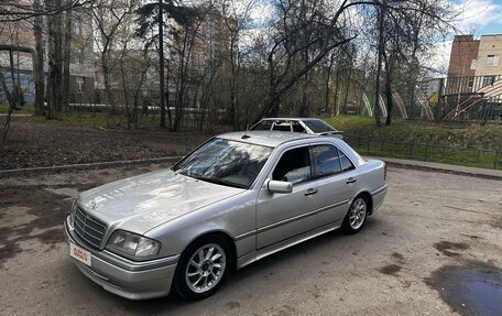 Mercedes-Benz C-Класс, 1994 год, 549 000 рублей, 2 фотография