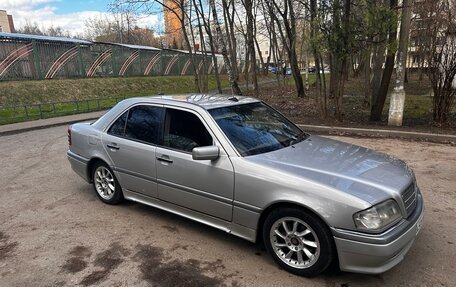 Mercedes-Benz C-Класс, 1994 год, 549 000 рублей, 3 фотография