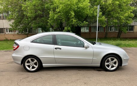 Mercedes-Benz C-Класс, 2005 год, 590 000 рублей, 4 фотография