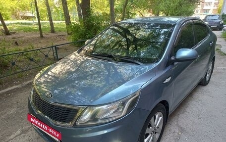 KIA Rio III рестайлинг, 2013 год, 735 000 рублей, 2 фотография