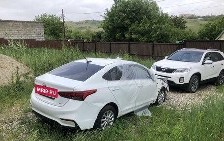 Hyundai Solaris II рестайлинг, 2019 год, 630 000 рублей, 3 фотография