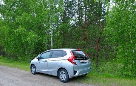 Honda Fit III, 2016 год, 1 250 000 рублей, 4 фотография