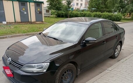 Volkswagen Jetta VI, 2012 год, 900 000 рублей, 2 фотография