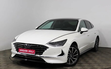 Hyundai Sonata VIII, 2023 год, 4 950 000 рублей, 1 фотография