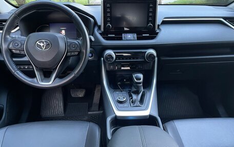 Toyota RAV4, 2019 год, 3 720 000 рублей, 13 фотография