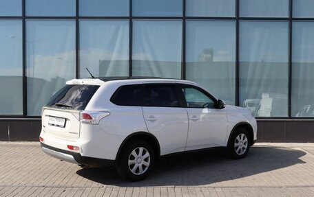 Mitsubishi Outlander III рестайлинг 3, 2014 год, 1 400 000 рублей, 5 фотография