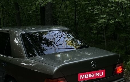 Mercedes-Benz W124, 1987 год, 370 000 рублей, 2 фотография